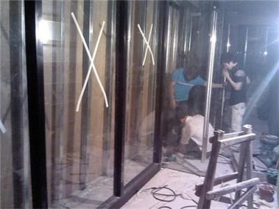 广州科学城玻璃门维修 办公室玻璃门维修