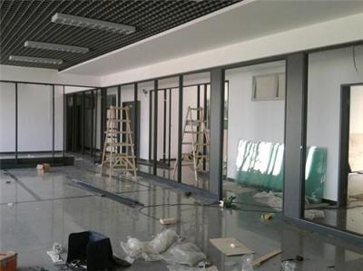 广州办公室玻璃门维修 玻璃门下沉维修