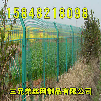 内蒙古围栏网 双边丝护栏网 包头双边丝围